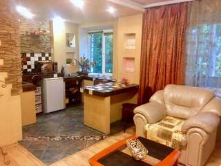 Апартаменты Apartment Studio with Jacuzzi Kuybyshava 34 Минск Апартаменты-33