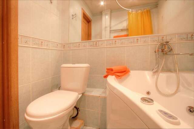 Апартаменты Apartment Studio with Jacuzzi Kuybyshava 34 Минск-33